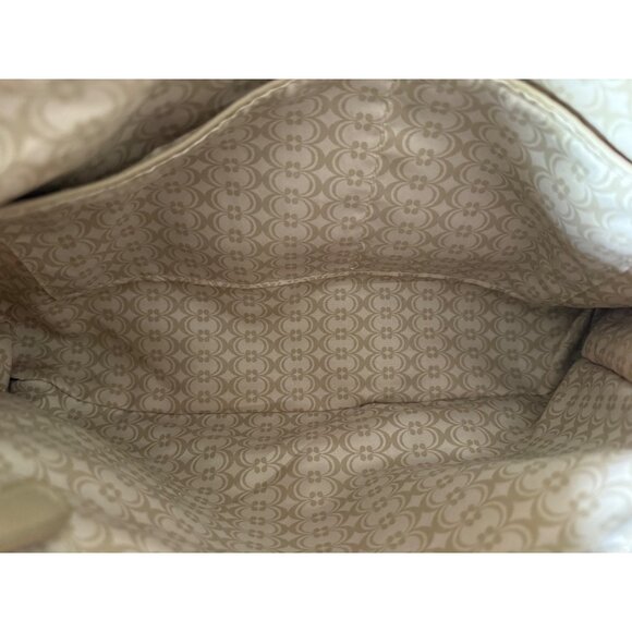 Cream Faux Leather Handbag With Gold Chain & Lock Detail Zipper Pocket Top Handl - Picture 10 of 13